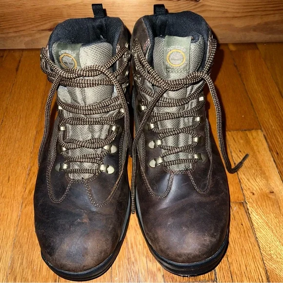 Timberland Men's Chocorua Trail Hiking Boot Excellent condition